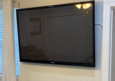 basic-tv-mounting-in-home-office